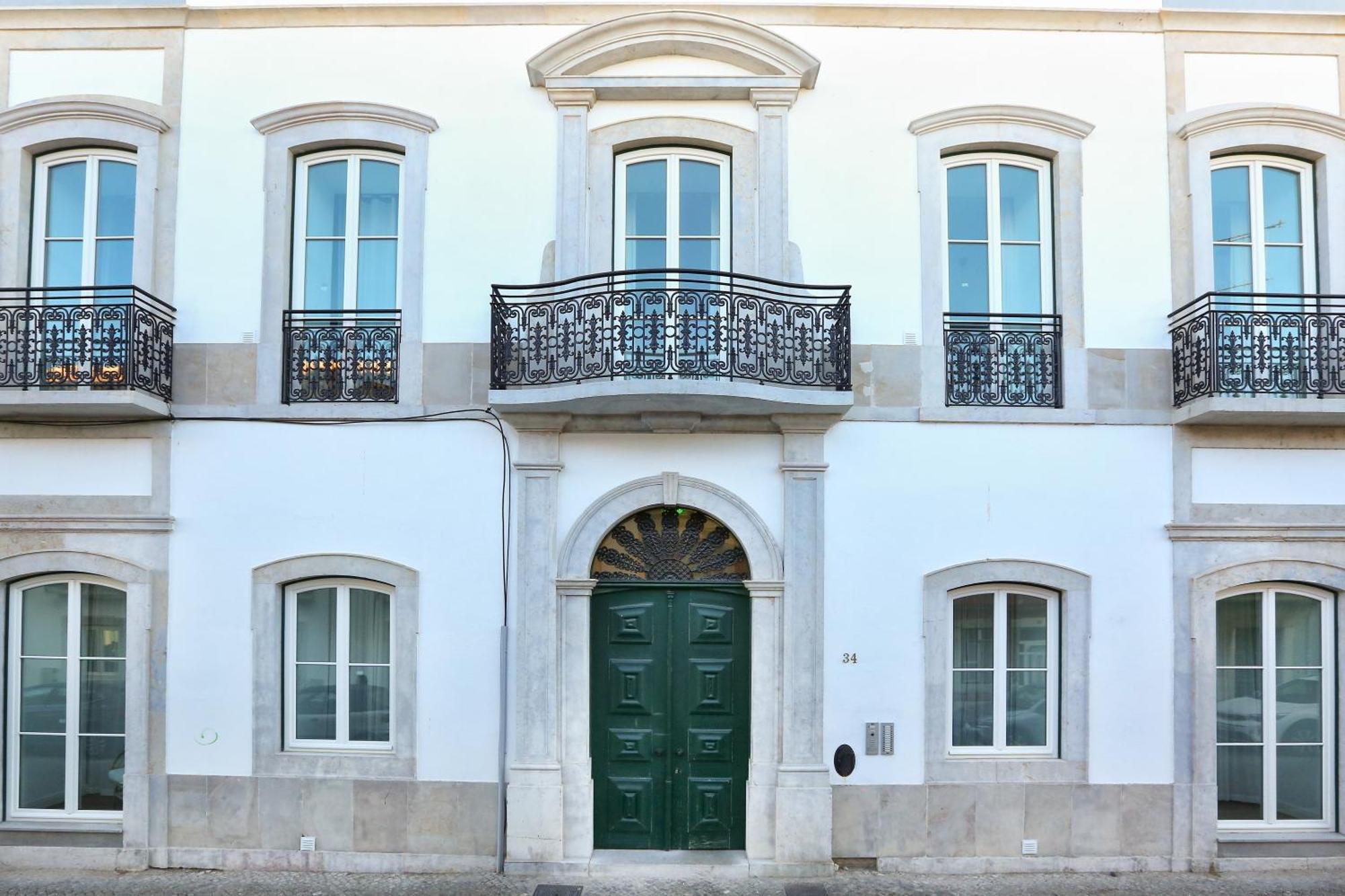 Zen & Tan Apartment Faro Luaran gambar