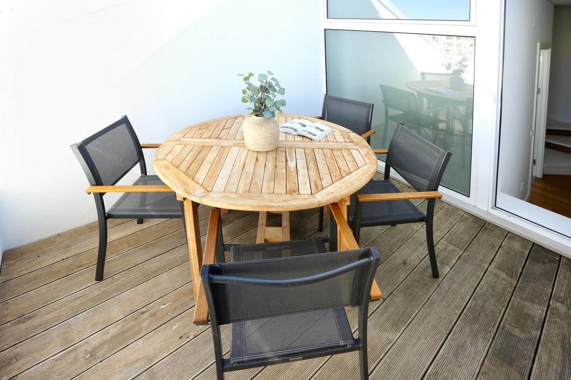 Zen & Tan Apartment Faro Luaran gambar